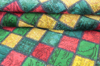 Patchwork Rug Red Yellow Turquoise Green in 210x150 (4 / 4)