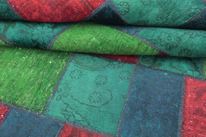 Patchwork Rug Red Green Turquoise in 210x150 (6 / 6)