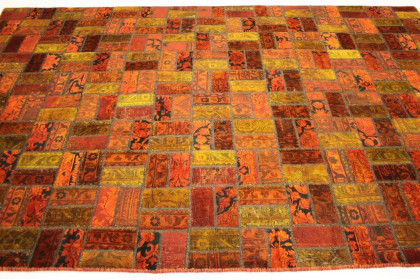 Patchwork Teppich Rot in 310x200cm (2 / 4)