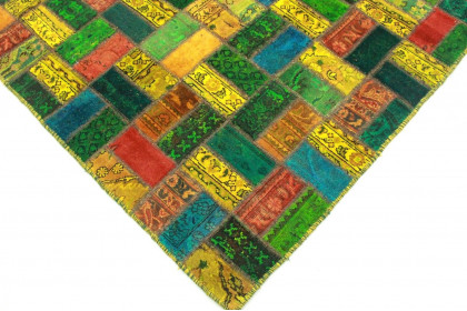 Patchwork Rug Orange Red Blue Yellow in 290x200cm (3 / 4)