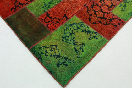 Patchwork Rug Green Red in 310x220cm (3 / 4)