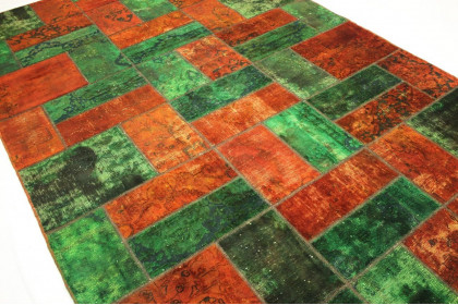 Patchwork Rug Green Red in 300x200cm (2 / 6)