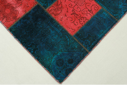 Patchwork Rug Red Blue Turquoise in 200x140cm (3 / 4)