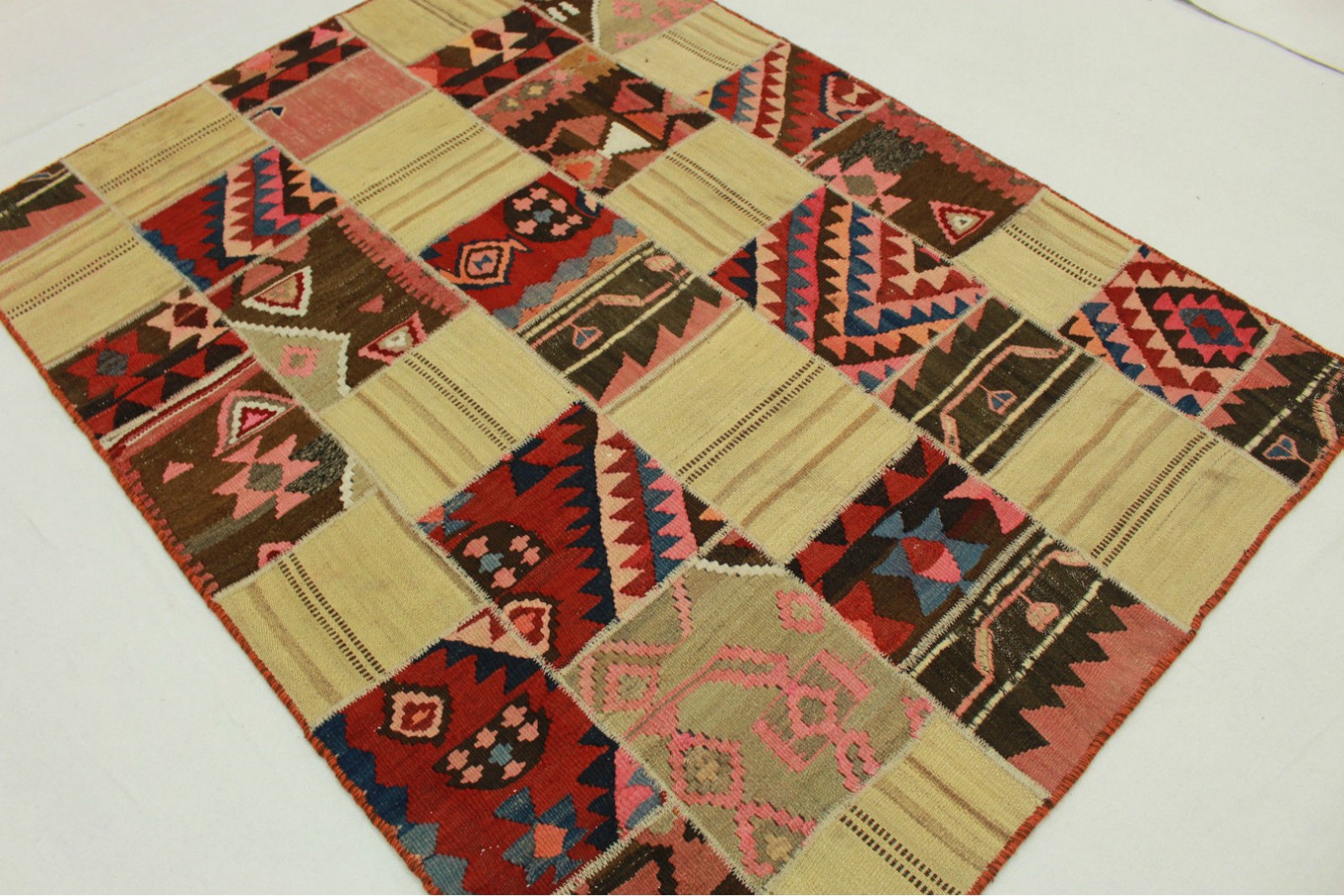 Tapis oriental 80x150 rectangle crème et rouge tissé motif ethnique LYN1 ROSOR - Maison
