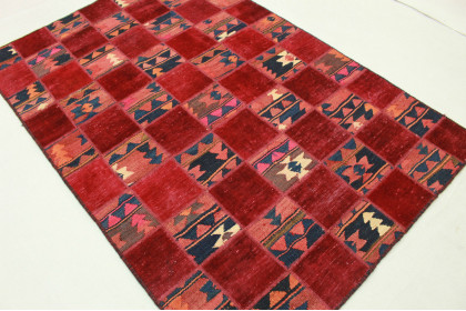 Patchwork Rug Red in 200x140cm (4 / 5)
