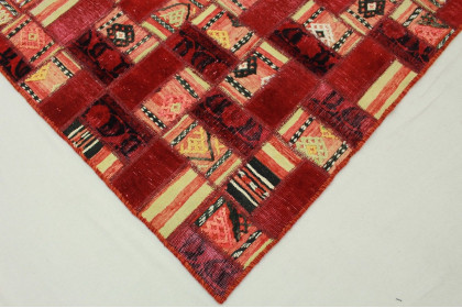 Patchwork Teppich Rot in 200x140cm (4 / 6)
