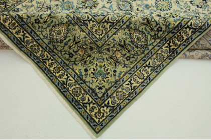 Kashan Rug Green Blue Beige in 390x280cm (4 / 8) Kashan Rug Green Blue Beige in 390x280cm (4 / 8)