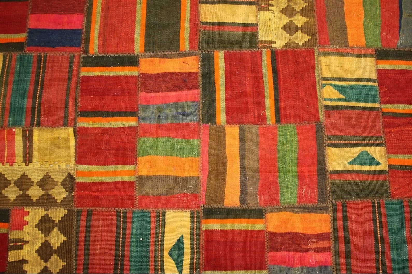 Kilim Patchwork Rug in 310x200cm (10012357) carpetido.de