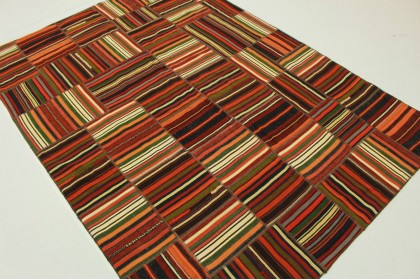 Kelim Patchwork Teppich Rot in 230x170cm (3 / 5) Kelim Patchwork Teppich Rot in 230x170cm (3 / 5)