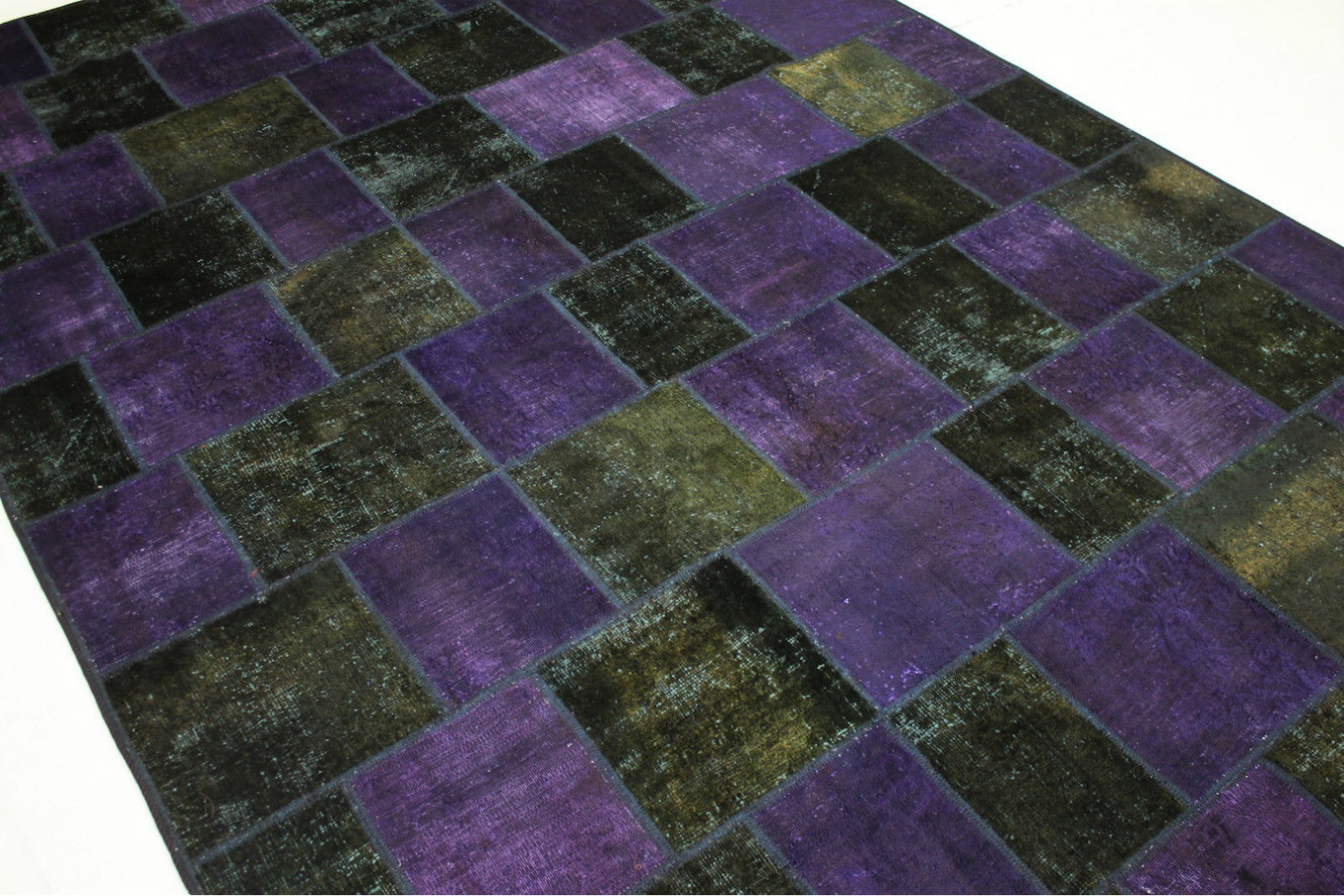Purple Patchwork Rug Patchwork Rug Purple Olive in 310x200cm (1001-2656) - carpetido.de
