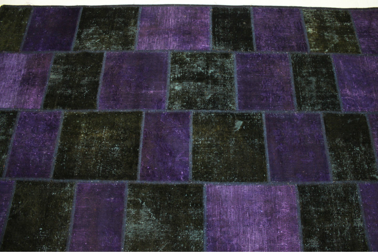 Purple Patchwork Rug Patchwork Rug Purple Olive in 310x200cm (1001-2656) - carpetido.de
