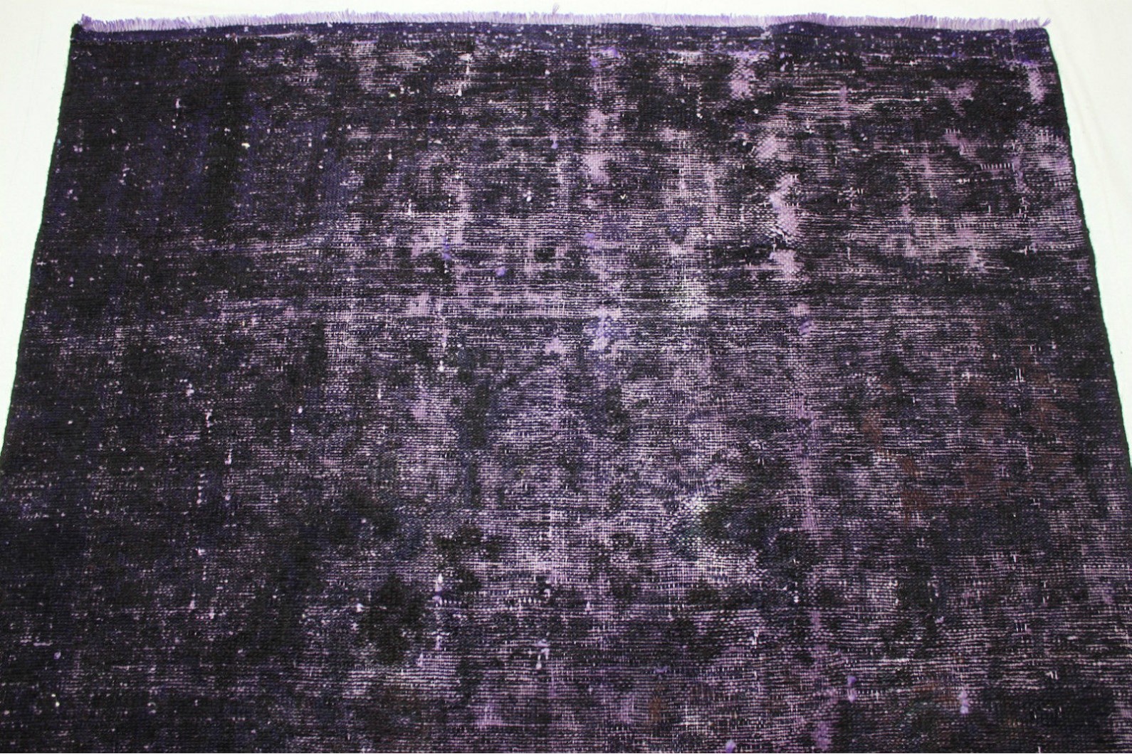 Vintage Teppich Lila Schwarz in 190x130cm (5 / 5) Vintage Teppich Lila Schwarz in 190x130cm (5 / 5)