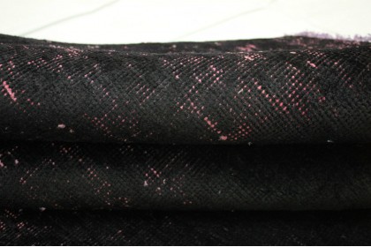 Vintage Rug Black Rose in 190x150cm (2 / 5) Vintage Rug Black Rose in 190x150cm (2 / 5)