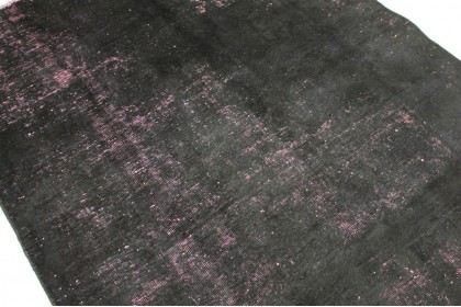 Vintage Rug Black Rose in 190x150cm (3 / 5) Vintage Rug Black Rose in 190x150cm (3 / 5)