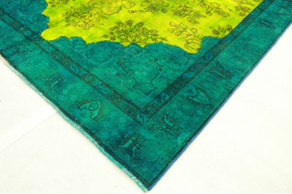 Vintage Rug Green Turquoise in 270x190cm (6 / 11) Vintage Rug Green Turquoise in 270x190cm (6 / 11)