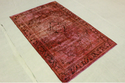Vintage Teppich Rot in 200x130cm (2 / 4) Vintage Teppich Rot in 200x130cm (2 / 4)