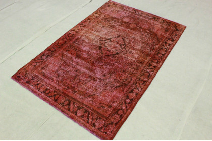 Vintage Teppich Rot in 200x130cm (3 / 4) Vintage Teppich Rot in 200x130cm (3 / 4)