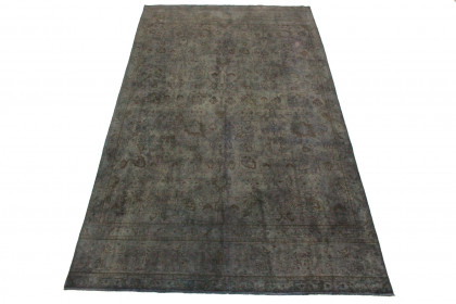 Vintage Rug in 390x230cm