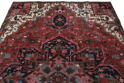 Traditional Vintage Rug Azerbajan in 330x220 (4 / 5)