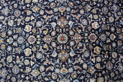 Klassischer Vintage-Teppich Kashan in 380x270 (7 / 8)