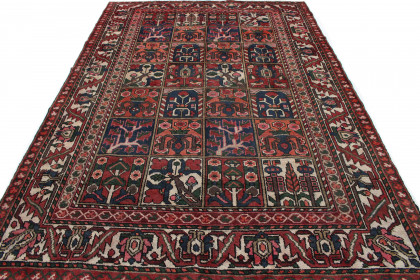 Traditional Vintage Rug Bakhtiari in 290x200 (4 / 5)