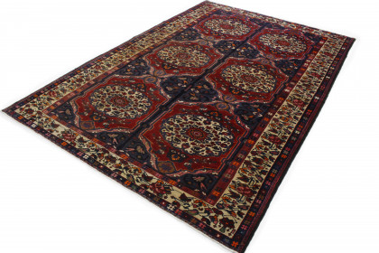 Traditional Vintage Rug Bakhtiari in 320x220 (4 / 6)