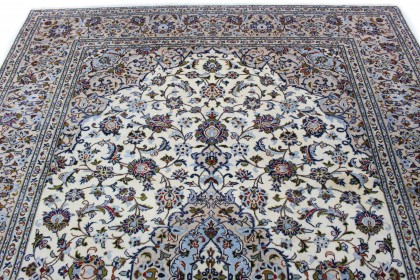 Klassischer Vintage-Teppich Kashan in 360x260 (5 / 8)
