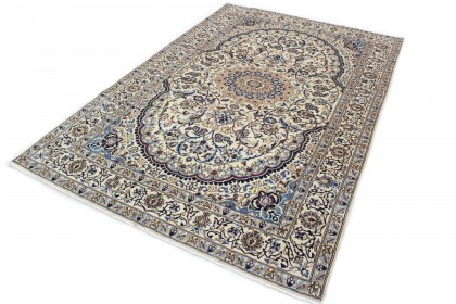 Traditional Vintage Rug Nain in 310x200 (2 / 8)