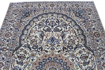 Traditional Vintage Rug Nain in 310x200 (5 / 8)