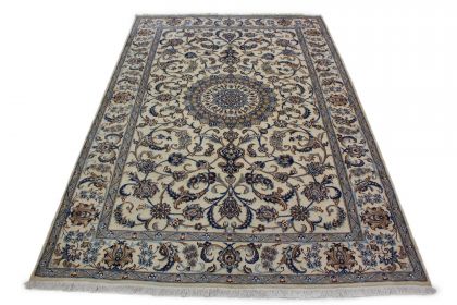 Traditional Rug Nain in 300x200
