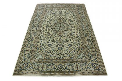 Klassischer Teppich Kashan in 320x200 (1 / 7)