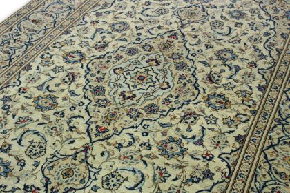 Klassischer Teppich Kashan in 320x200 (3 / 7)