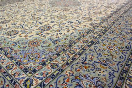 Klassischer Teppich Kashan in 410x320 (8 / 8)