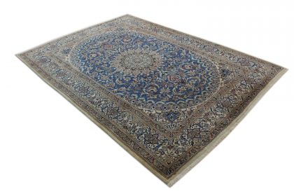 Traditional Rug Nain in 350x250 (3 / 8)