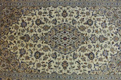 Traditional Rug Kashan in 300x200 (5 / 7)