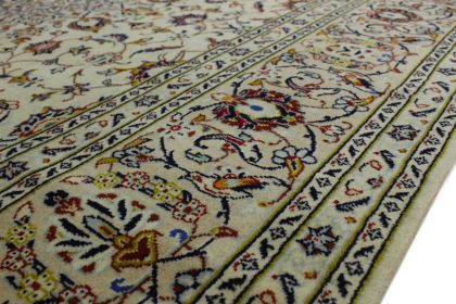 Traditional Rug Kashan in 300x200 (9 / 9)