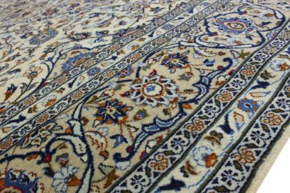 Klassischer Teppich Kashan in 380x240 (8 / 8)