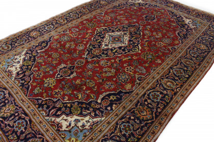 Traditional Vintage Rug Kashan in 310x200 (5 / 6)