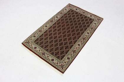 Rug Red White in 160x100 (2 / 4)